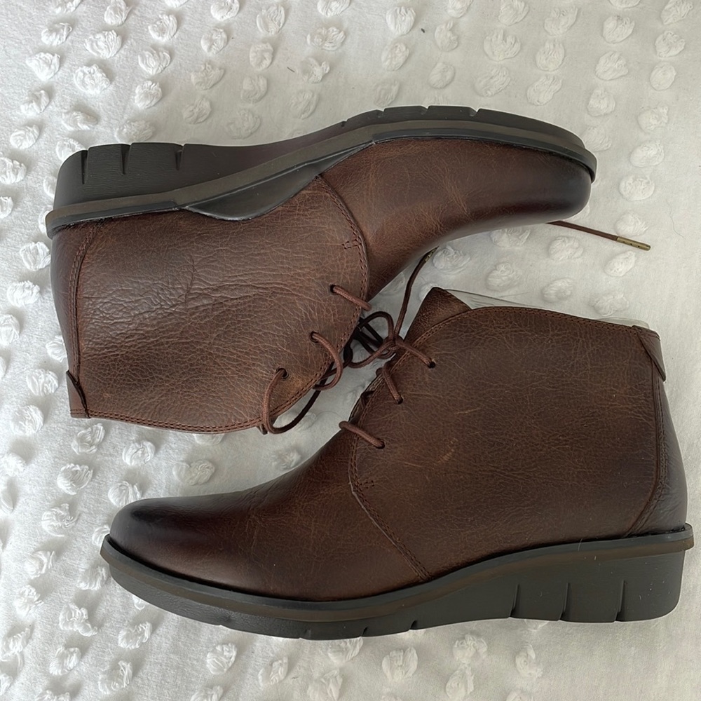 Dansko Joy Burnished Nubuck Brown size 39
